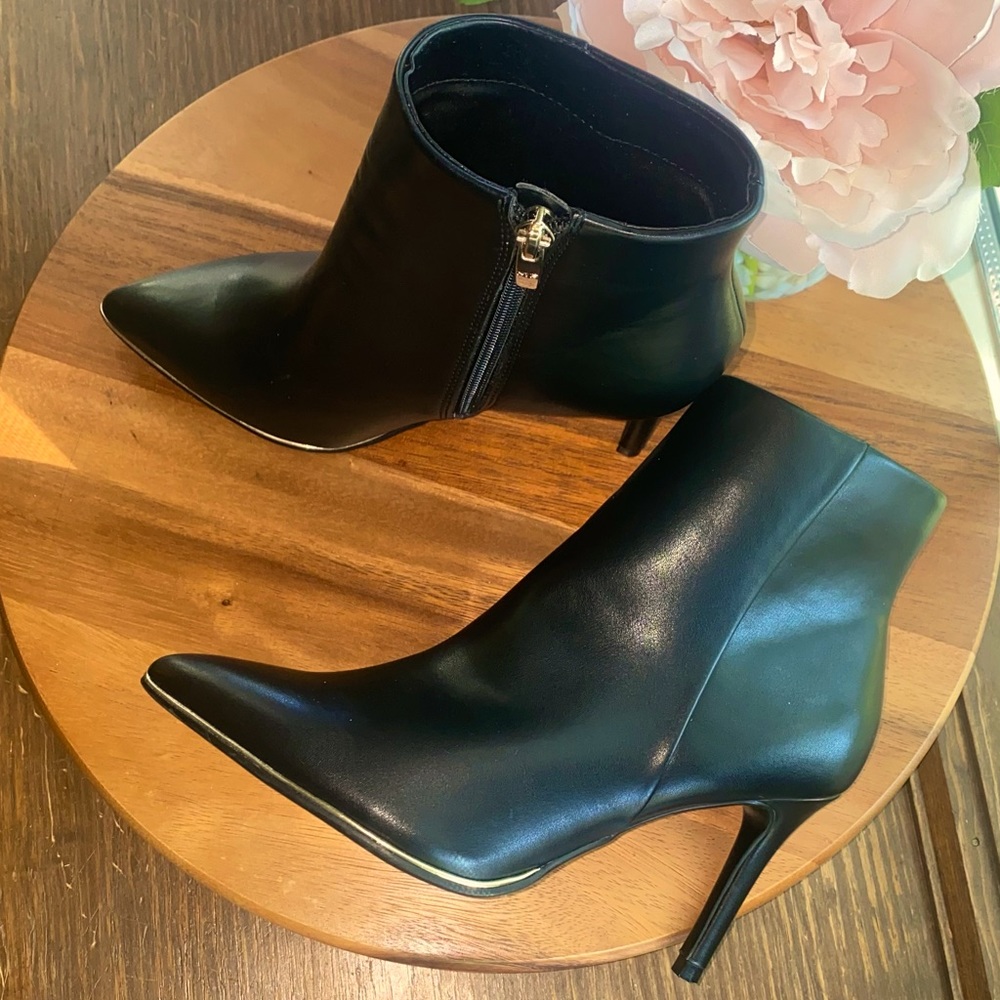 COPY - Black booties